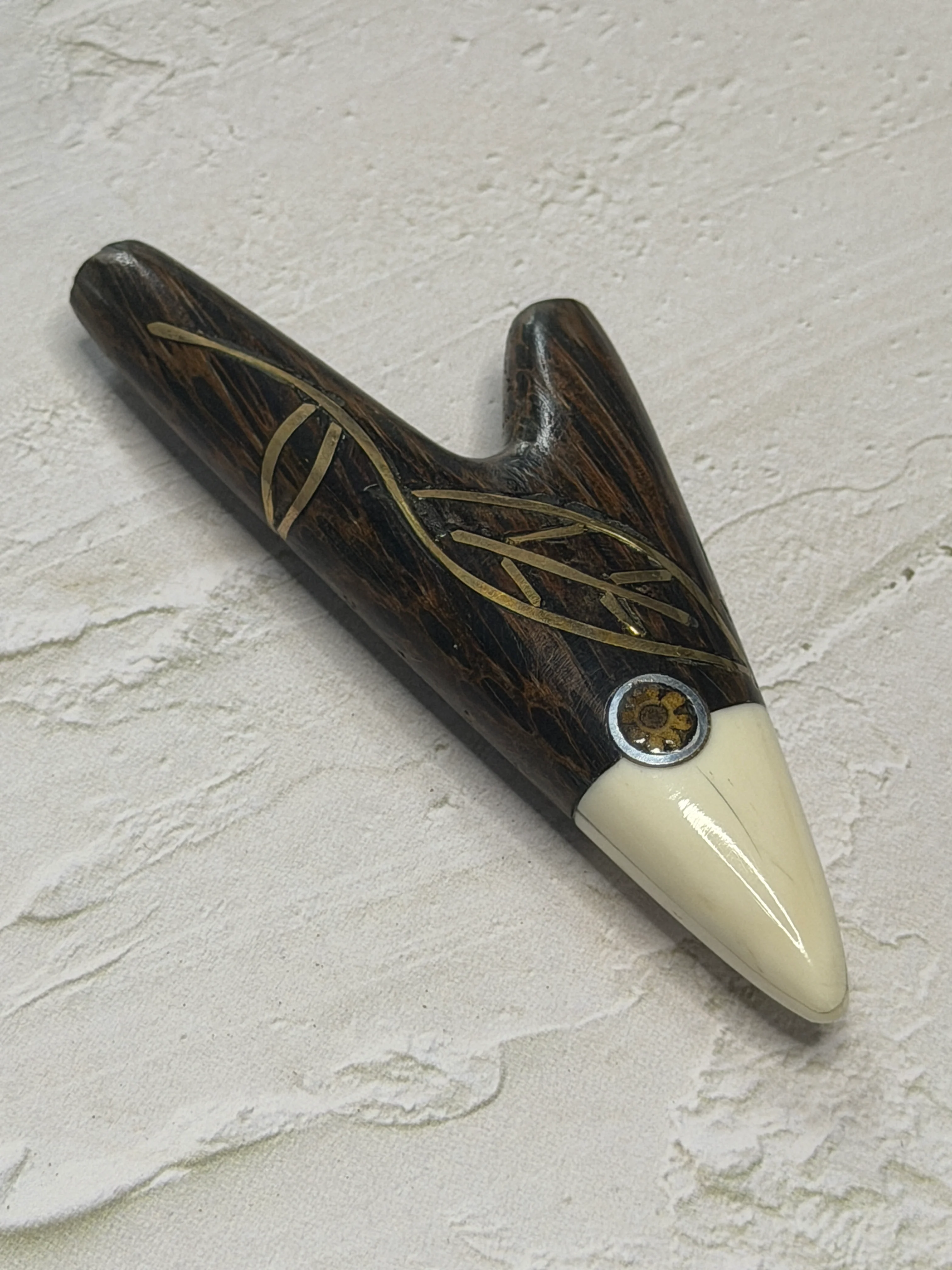 Handcrafted Wooden Kuripe - Image 3